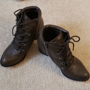Ladies Boots
